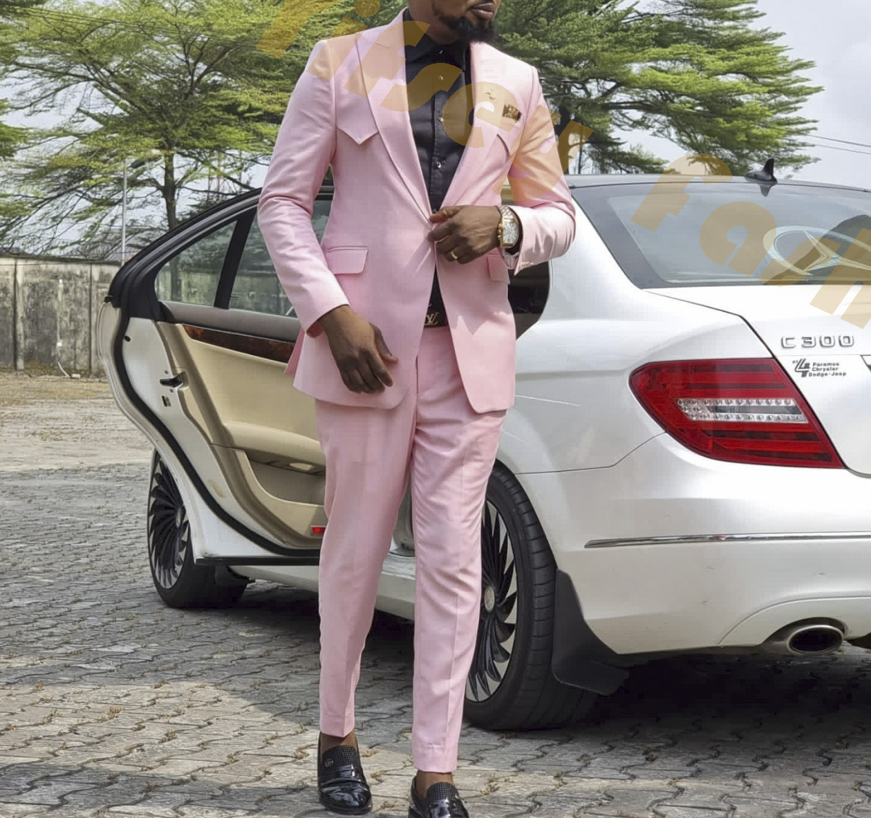 Traje Completo Rosa para Hombr - Men'S Grooming Brands reseña y precio